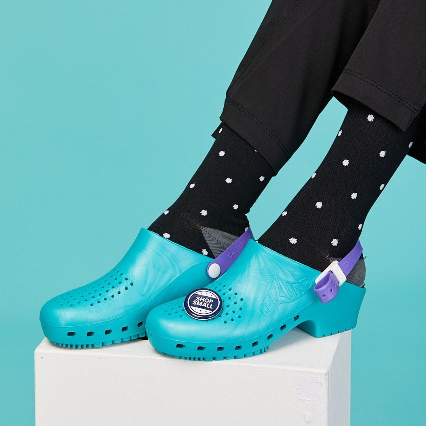 Calzuro Classic With Holes Teal Calzuro